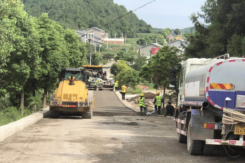 路橋集團(tuán)搶晴天、戰(zhàn)雨天、斗夜間  全力以赴推進(jìn)國道347項目建設(shè)